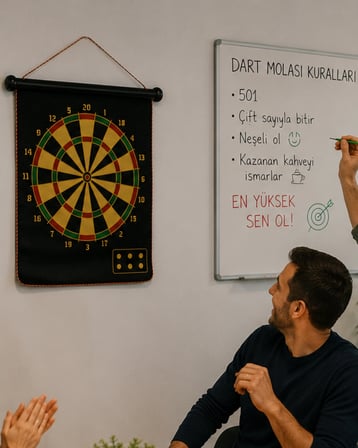 Aile ve Arkadaş Oyunları İçin Manyetik Dart Tahtası 6 Ok Dahil
