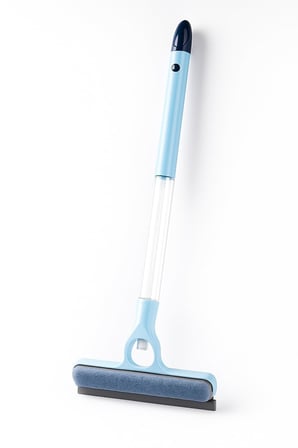 Busstier 4 in 1 Spreyli Cam Temizleyici Çekçek ve Fırça Aparatı Su Hazneli Pratik Camsil Çok Fonksiy