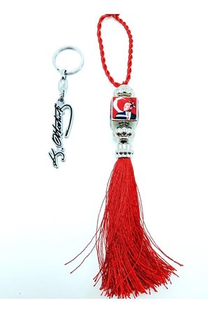 Mustafa Kemal Atatürk Araba Dikiz Ayna Süsü+ Atatürk İmzası Metal Anahtarlık Hediyelik İkili Set