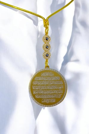 Üçlü Zirkon Taşlı Altın Renkli Çelik Çift Taraflı Ayetel Kürsi/Felak Nas İhlas Araba Dikiz Ayna Süsü