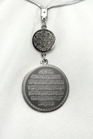 Yaşam Çiçeği Gümüş Renk Çelik Çift Taraflı Ayetel Kürsi/ Nazar Ayeti Araba Dikiz Ayna Süsü