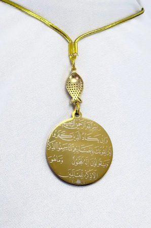 Parlak Taşlı Balık Gold Çelik Çift Taraflı Ayetel Kürsi/ Nazar Ayeti Araba Dikiz Ayna Süsü
