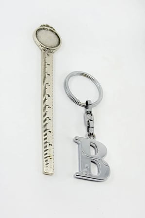 Gümüş Renkli Metal B Harfi Anahtarlık / Harfli Çanta Süsü