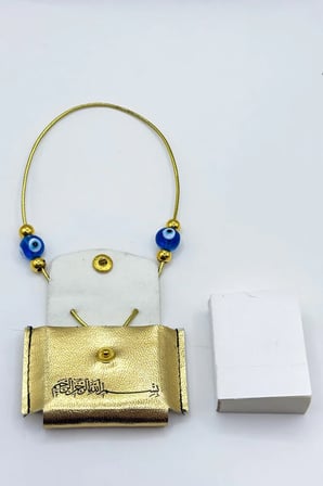El Yapımı Cam Nazar Boncuklu Deri Çantalı Mini Kur'an-ı Kerim Lastikli Araba Dikiz Ayna Süsü