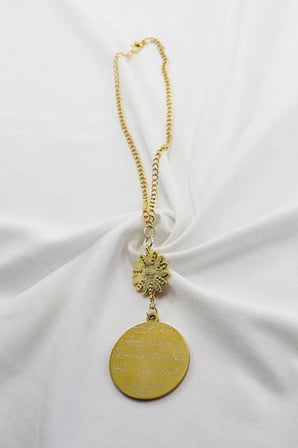 Zirkon Papatyalı Gold Çelik Çift Taraflı Ayetel Kürsi/ Nazar Ayeti Araba Dikiz Ayna Süsü Zincirli