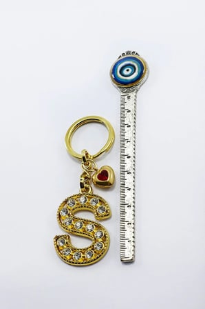 Kırmızı Parlak Kalpli Gold Renkli Kristal Taşlı Metal S Harfi Anahtarlık /Minik Çanta Süsü