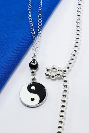 Metal Yin Yang Siyah Cam Nazar Boncuğu Araba Dikiz Ayna Süsü, zincirli Yeni Araba Hediyesi