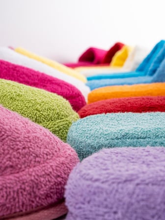 CottonVerse Banyo Ve Ev Terliği – %100 Pamuk Havlu Kaymaz Kalın Taban