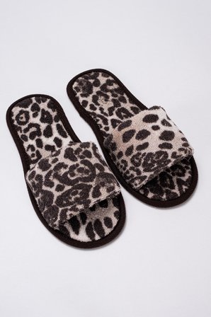 Wild Spirit Leopar Desen Banyo Ve Ev Terliği – %100 Pamuk Havlu Kaymaz Kalın Taban