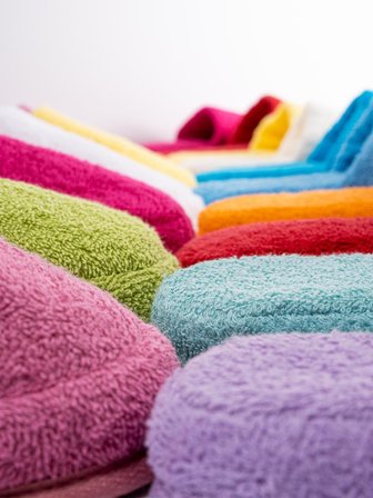 CottonVerse Banyo Ve Ev Terliği – %100 Pamuk Havlu Kaymaz Kalın Taban , Yüksek Su Emicilik