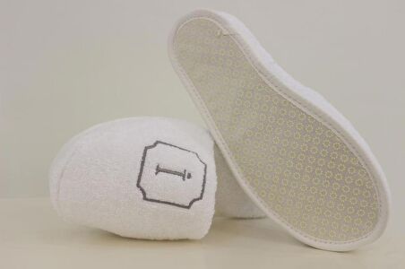 İ Nakışlı Havlu Banyo Ev Otel Lohusa Terliği Kalın Taban Terlik