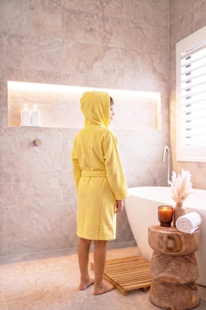 CottonVerse Genç & Çocuk Kapşonlu Bornoz – %100 Pamuk, Unisex