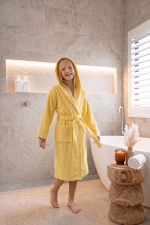 CottonVerse Genç & Çocuk Kapşonlu Bornoz – %100 Pamuk, Unisex