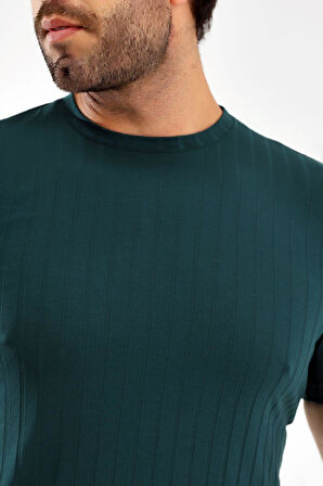Erkek Jakarlı Çizgi Kabartmalı T-Shirt