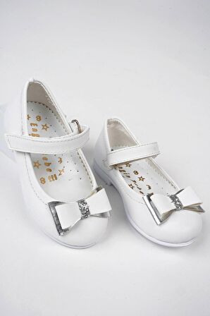 Beyaz Mat Kız Bebe Ayakkabı
