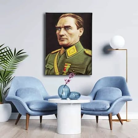 Asker Kiyafetli Atatürk Portresi Dekoratif Kanvas Duvar Tablosu