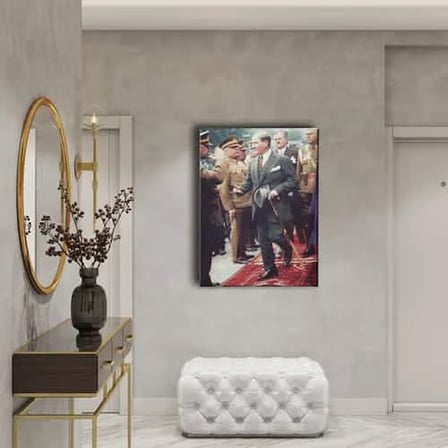 Selamlarken Atatürk Dekoratif Kanvas Duvar Tablosu
