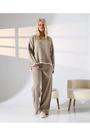 Modern Dokunuş Çizgi Detay Triko Takım