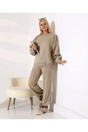 Nakış Detaylı Dokuma Triko Takım