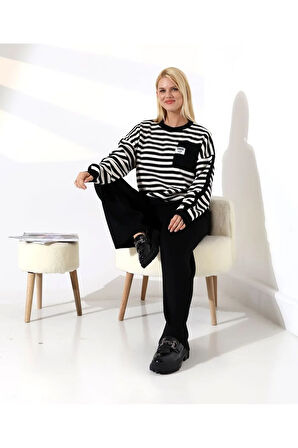 Cep Detaylı Çizgili Triko Takım