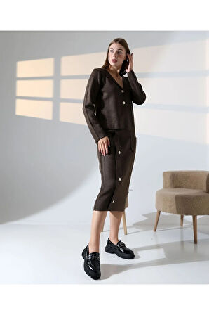 Düğme Detaylı Şık Etekli Triko Takım