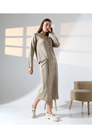 Düğme Detaylı Şık Etekli Triko Takım