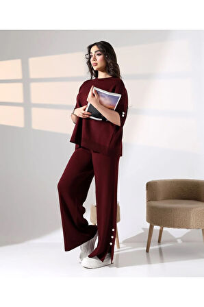 Zarif Dokunuş Düğme Detaylı Triko Takım