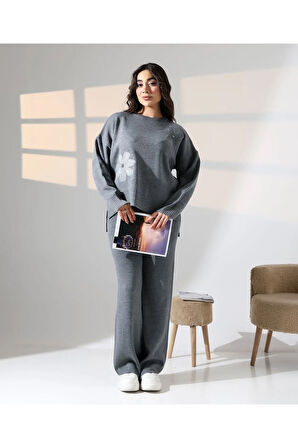 İşleme Detaylı Casual Triko Takım