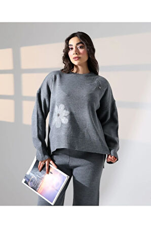 İşleme Detaylı Casual Triko Takım