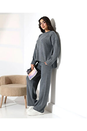 İşleme Detaylı Casual Triko Takım