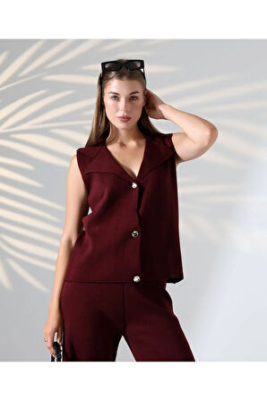 Parlak Düğmeli Şık Yelekli Triko Takım