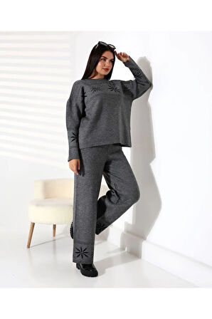 Kar Tanesi Nakışlı Kadın Triko Takım