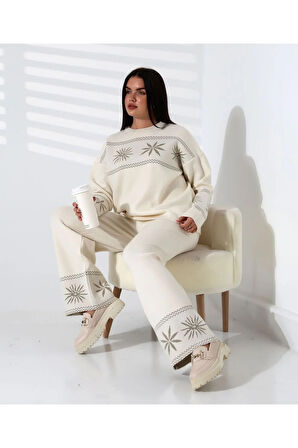 Kar Tanesi Nakışlı Kadın Triko Takım