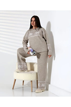 Kar Tanesi Nakışlı Kadın Triko Takım