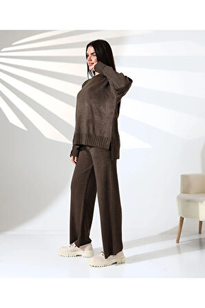 Rahat Kalıp Kol Detaylı Triko Takım