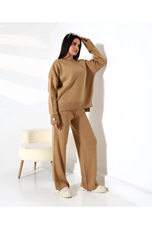 Rahat Kalıp Kol Detaylı Triko Takım