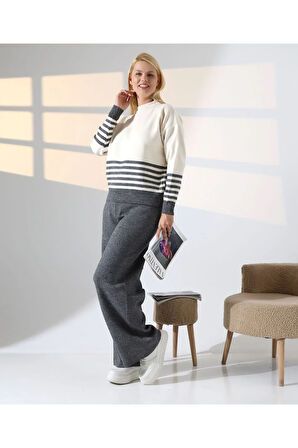 Asil Çizgili ve Düz Renk Triko Takım