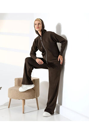 Spor Şıklığı Kapüşonlu Triko Takım