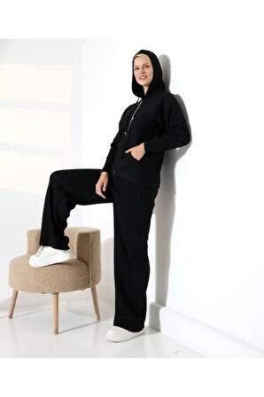 Spor Şıklığı Kapüşonlu Triko Takım