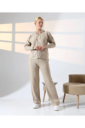 Spor Şıklığı Kapüşonlu Triko Takım