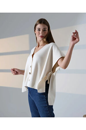 Düğme Detaylı Asimetrik Triko Bluz