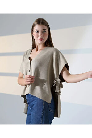 Düğme Detaylı Asimetrik Triko Bluz