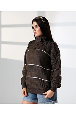 Yaka Düğmeli Ajurlu Triko Kazak
