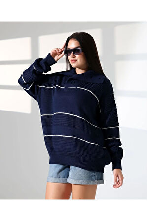 Yaka Düğmeli Ajurlu Triko Kazak