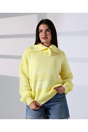 Yaka Düğmeli Ajurlu Triko Kazak