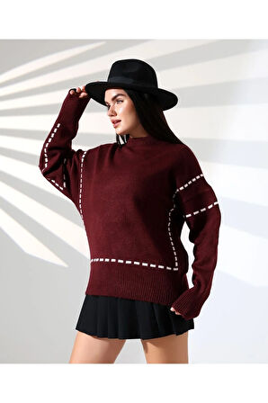 Yüksek Yaka Dikişli Triko Kazak