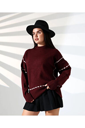 Yüksek Yaka Dikişli Triko Kazak