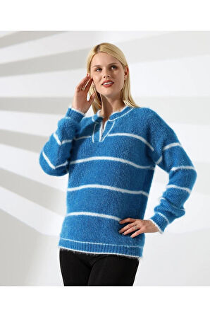 Yaka V Kesimli Tüylü Çizgili Triko Kazak