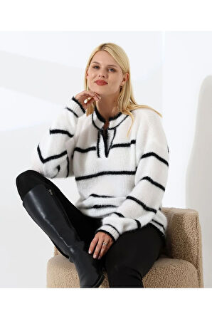 Yaka V Kesimli Tüylü Çizgili Triko Kazak
