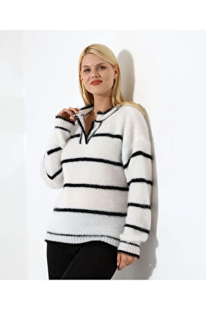 Yaka V Kesimli Tüylü Çizgili Triko Kazak